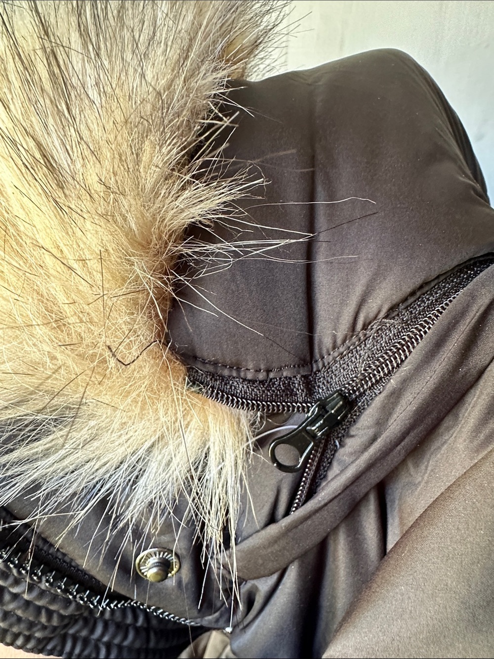 Ralph Lauren Women's Black Quilted Down Coat with Faux Fur Trim Hood - Picture 14 of 16